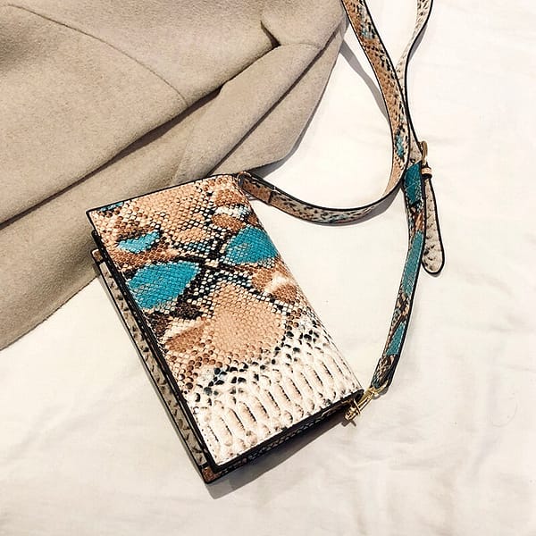 2020 Summer Fashion Small Shoulder Bag Ladies Snake Pattern Party Evening Clutch Purses Women Casual Messenger Bag Sac A Main