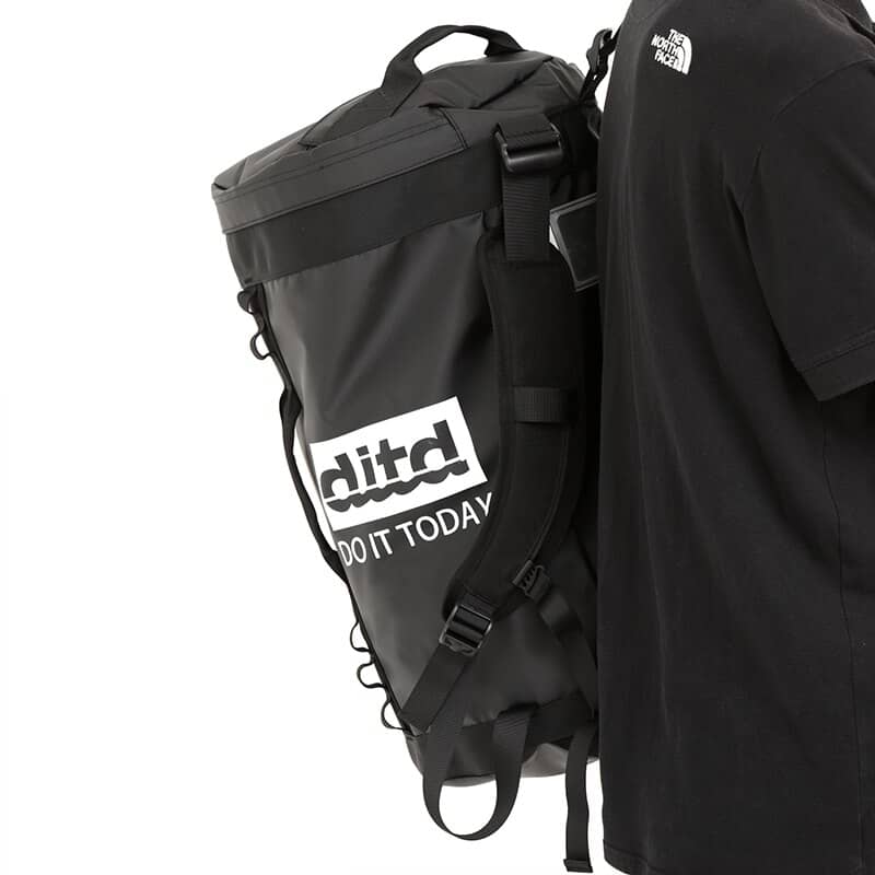 100% Waterproof Multifunction Tote Travel Bag luggage Large Capacity Travel Backpack (Black)